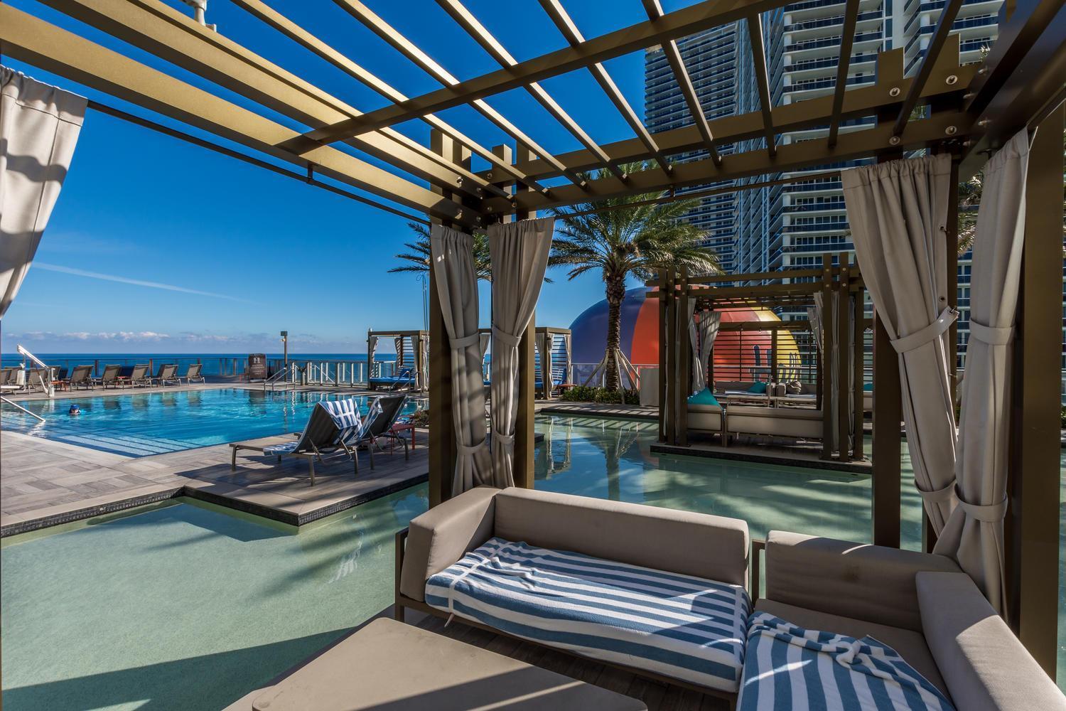 Wake Up To The Sound Of Waves In A Stylish Condo In A Luxury Resort Hollywood Exteriér fotografie